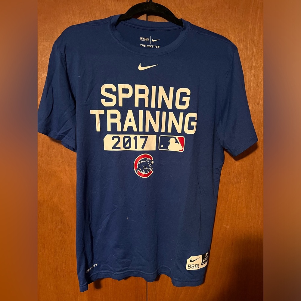 Cubs Nike Dri-Fit Shirt - M